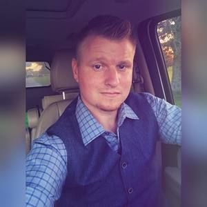 Meet your Posher, Cory